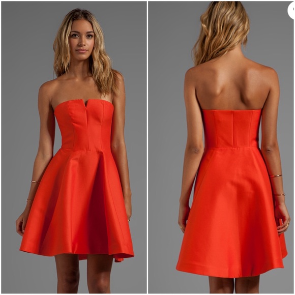 Halston Heritage Dresses & Skirts - Strapless Structured Dress With Flare Skirt